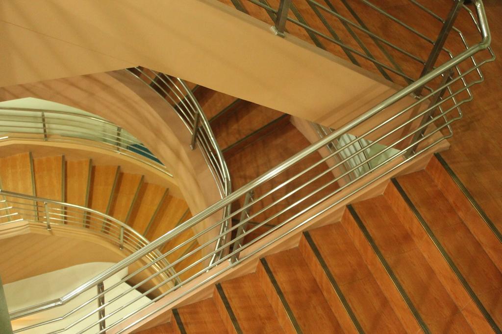 Obdulia'S Business Inn Dumaguete City Екстер'єр фото