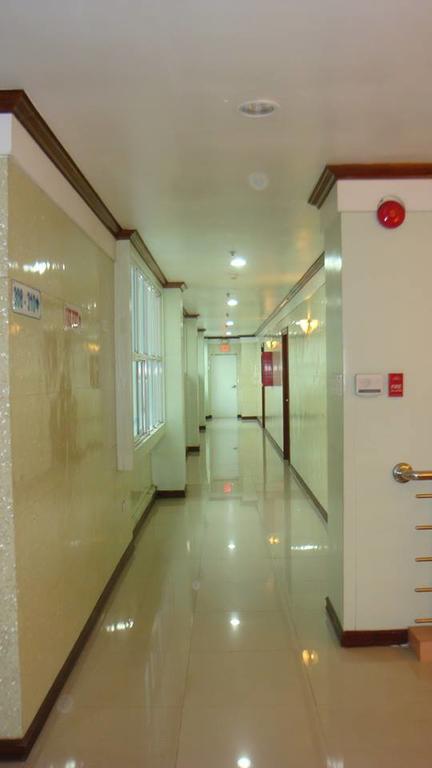 Obdulia'S Business Inn Dumaguete City Екстер'єр фото