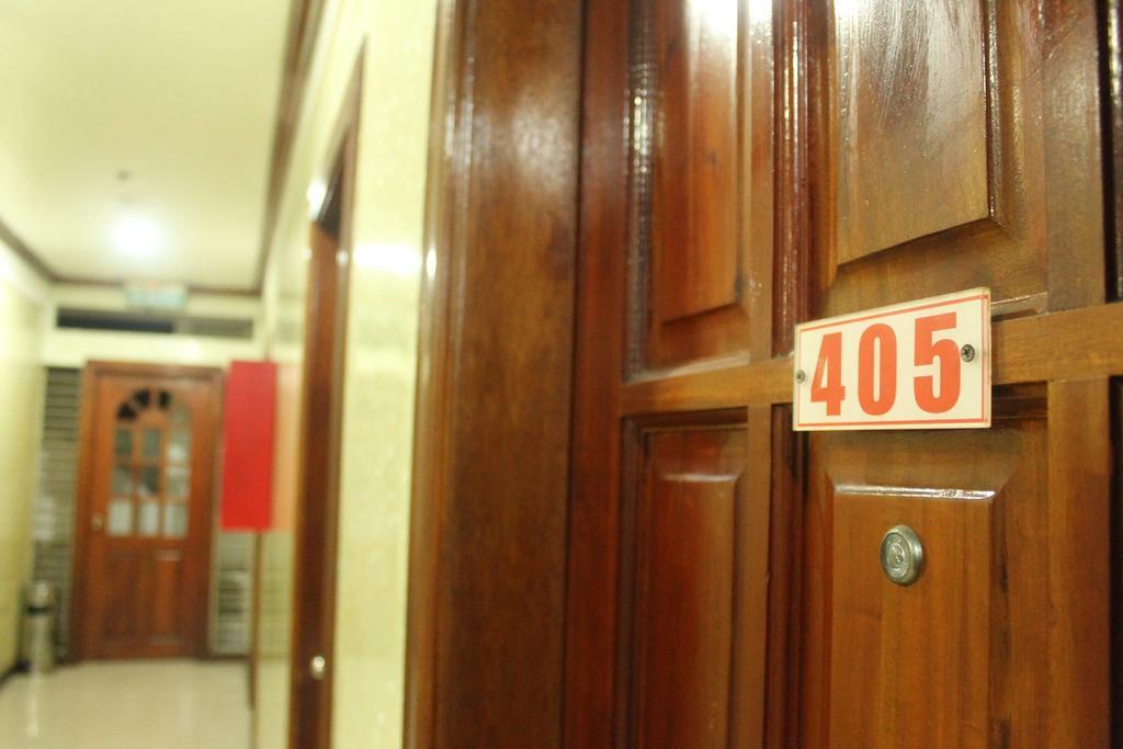 Obdulia'S Business Inn Dumaguete City Екстер'єр фото